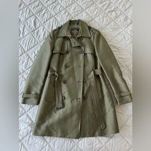Superdry Belle Trench Coat in olive green size medium like new